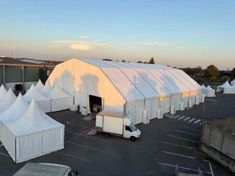 Collet OCN Events Chapiteaux Lourdel ATF Location LBC Location Les Toiles Barlin Loc Tentes stretch Tentes Celeste OCN Valérie Lourdel Frédéric Lourdel Nicolas Lourdel Structre Spectacle Evenement Mariage Concert